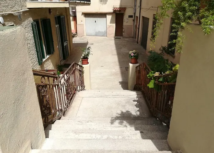 Via Marina Couette-café