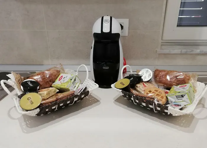 Via Marina Couette-café 4*