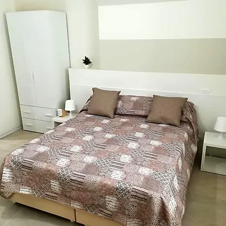 Bed and breakfast Via Marina 4*