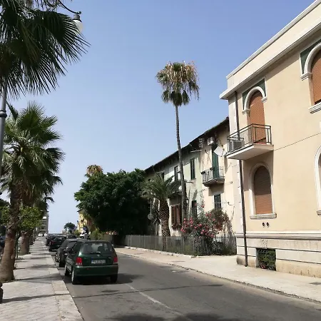 Bed & Breakfast Via Marina