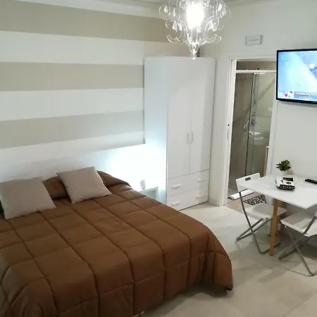 Bed & Breakfast Via Marina 4*