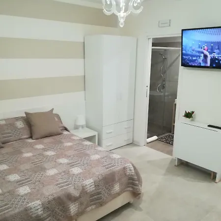 Bed and breakfast Via Marina 4*