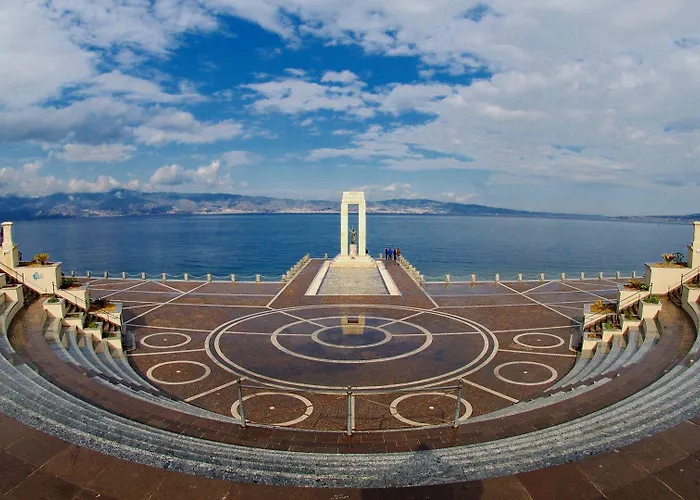 Via Marina 4* Reggio di Calabria