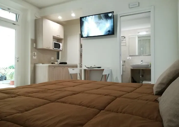 Via Marina Bed & Breakfast 4*