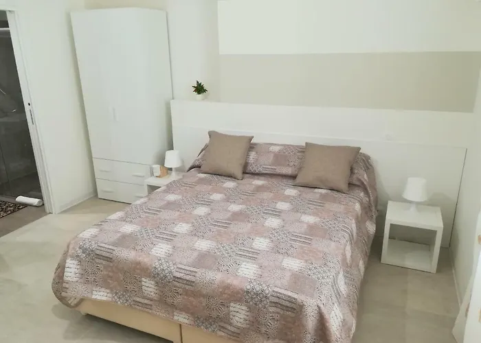 Via Marina Nocleg ze śniadaniem 4*