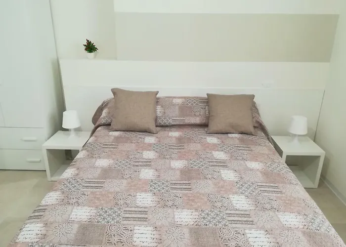 Bed & Breakfast Via Marina 4*